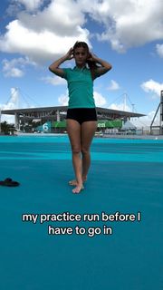 Jenny Popach feet photo thumbnail