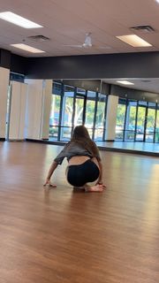 Jenny Popach feet photo thumbnail