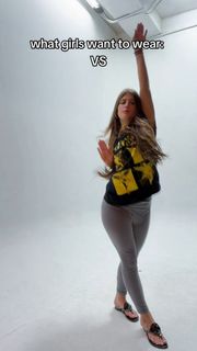 Jenny Popach feet photo 15