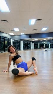 Jenny Popach feet photo 18