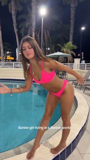 Jenny Popach feet photo 12