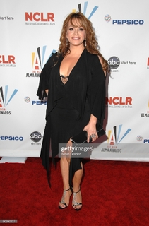 Jenny Rivera feet photo 11