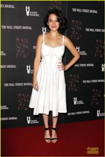 Jenny Slate feet photo thumbnail