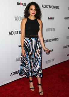 Jenny Slate feet photo thumbnail