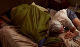 Jenny Slate feet photo thumbnail