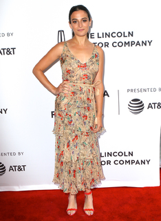 Jenny Slate feet photo thumbnail