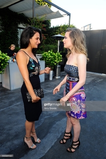 Jenny Slate feet photo thumbnail