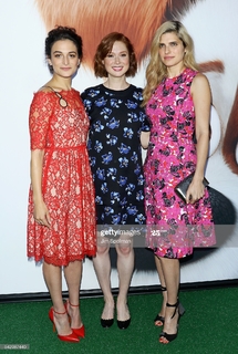 Jenny Slate feet photo thumbnail