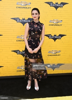 Jenny Slate feet photo thumbnail