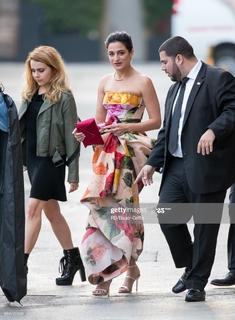Jenny Slate feet photo thumbnail