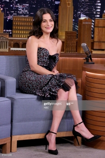 Jenny Slate feet photo thumbnail