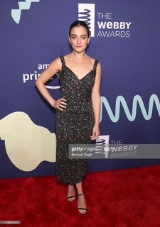 Jenny Slate feet photo thumbnail