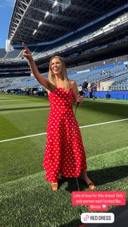 Jenny Taft feet photo 1