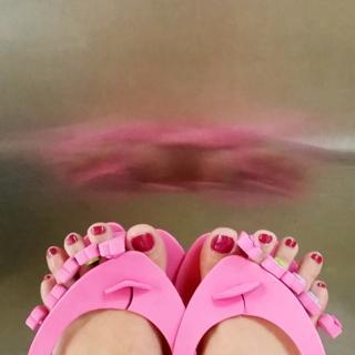 Jenny Theona feet photo 16