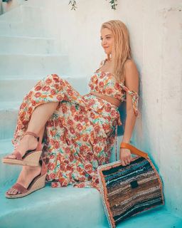 Jenny Theona feet photo 6