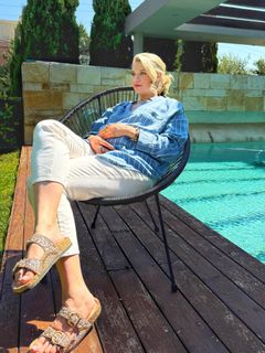 Jenny Theona feet photo 20