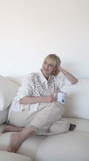Jenny Theona feet photo 4