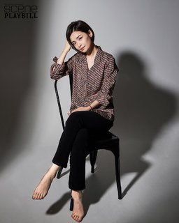 Jeon Mi Do feet photo 1