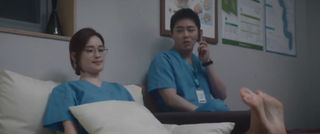 Jeon Mi Do feet photo 7