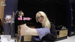 Jeon So-mi feet photo thumbnail