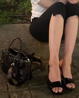 Jeon So-mi feet photo thumbnail