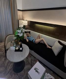 Jeon So-mi feet photo thumbnail