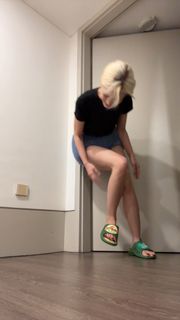 Jeon So-mi feet photo thumbnail