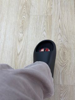 Jeon So-mi feet photo thumbnail