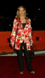 Jeri Ryan feet photo thumbnail
