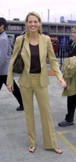 Jeri Ryan feet photo thumbnail