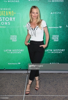 Jeri Ryan feet photo thumbnail