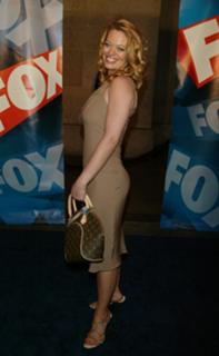 Jeri Ryan feet photo thumbnail