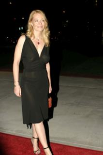 Jeri Ryan feet photo thumbnail