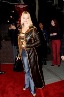 Jeri Ryan feet photo thumbnail