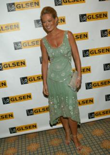 Jeri Ryan feet photo thumbnail