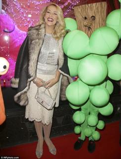 Jerry Hall feet photo 16