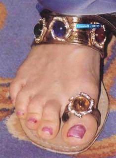 Jerry Hall feet photo 3
