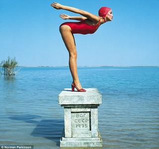 Jerry Hall feet photo 13