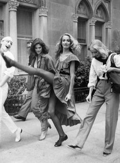 Jerry Hall feet photo 15