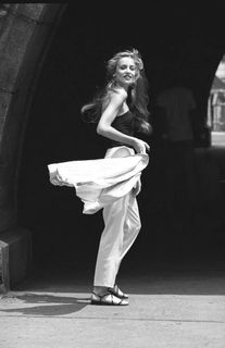 Jerry Hall feet photo 10