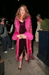 Jerry Hall feet photo 8
