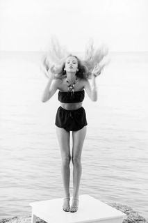 Jerry Hall feet photo 3