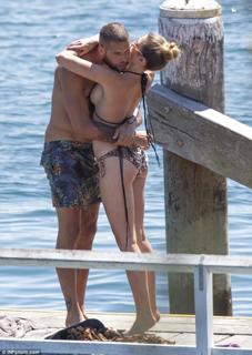 Jesinta Campbell feet photo 10