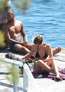 Jesinta Campbell feet photo 9