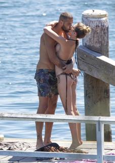 Jesinta Campbell feet photo 7
