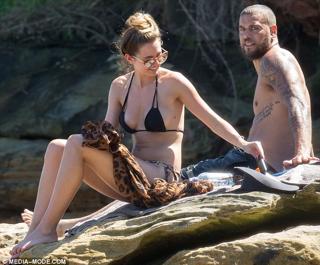 Jesinta Campbell feet photo 2