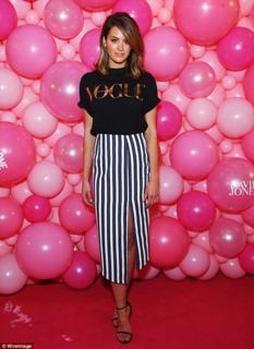 Jesinta Campbell feet photo 9