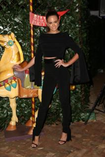 Jesinta Campbell feet photo 11