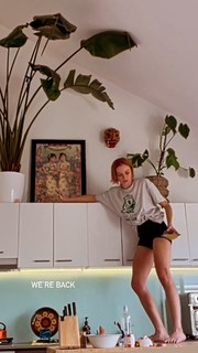 Jess Bush feet photo 17