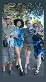 Jess Bush feet photo 6